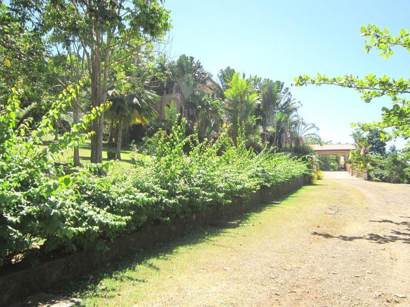 Camiguin Highland Resort Mambajao Extérieur photo